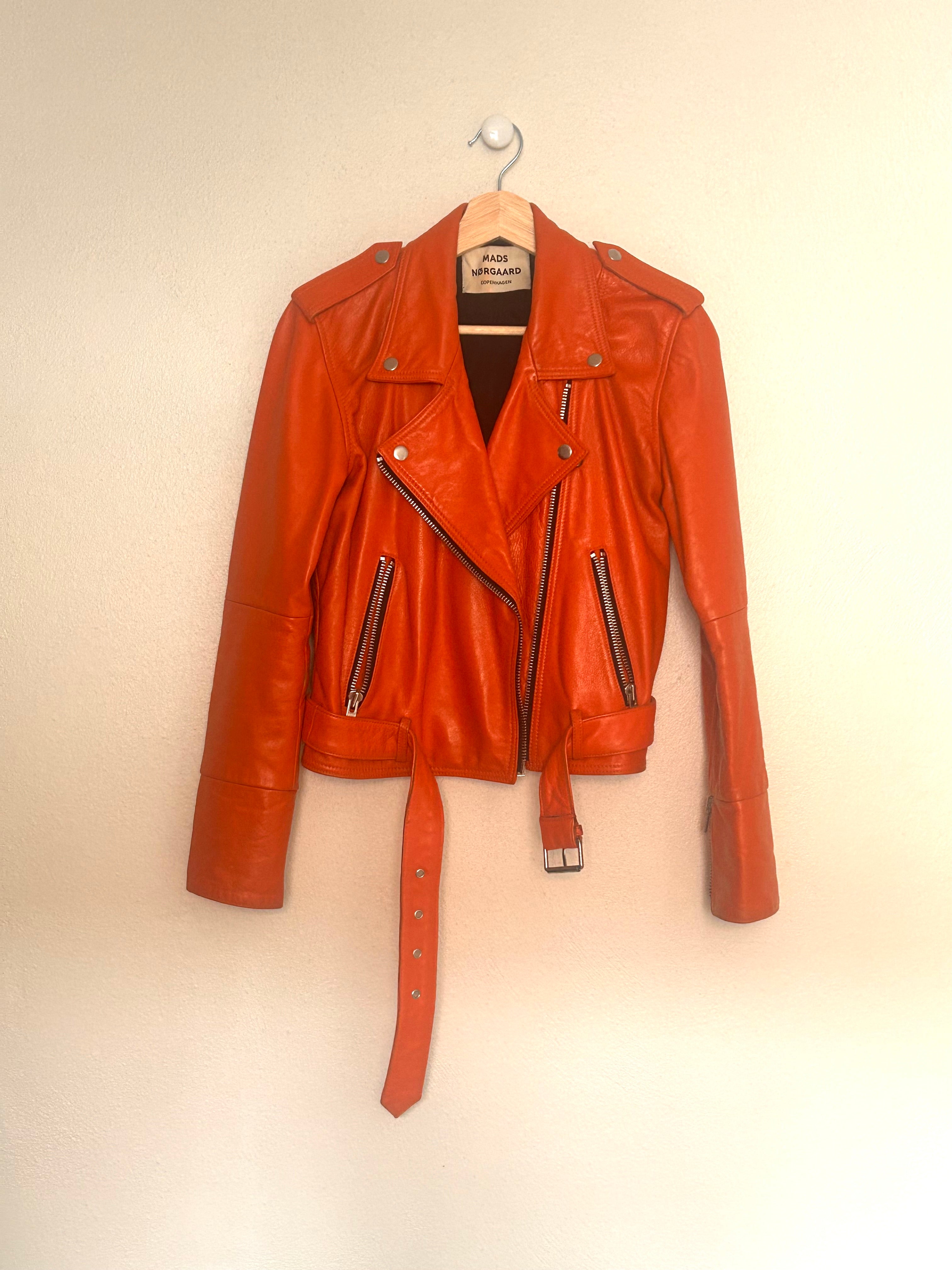 Mads Nørgaard biker jakke orange