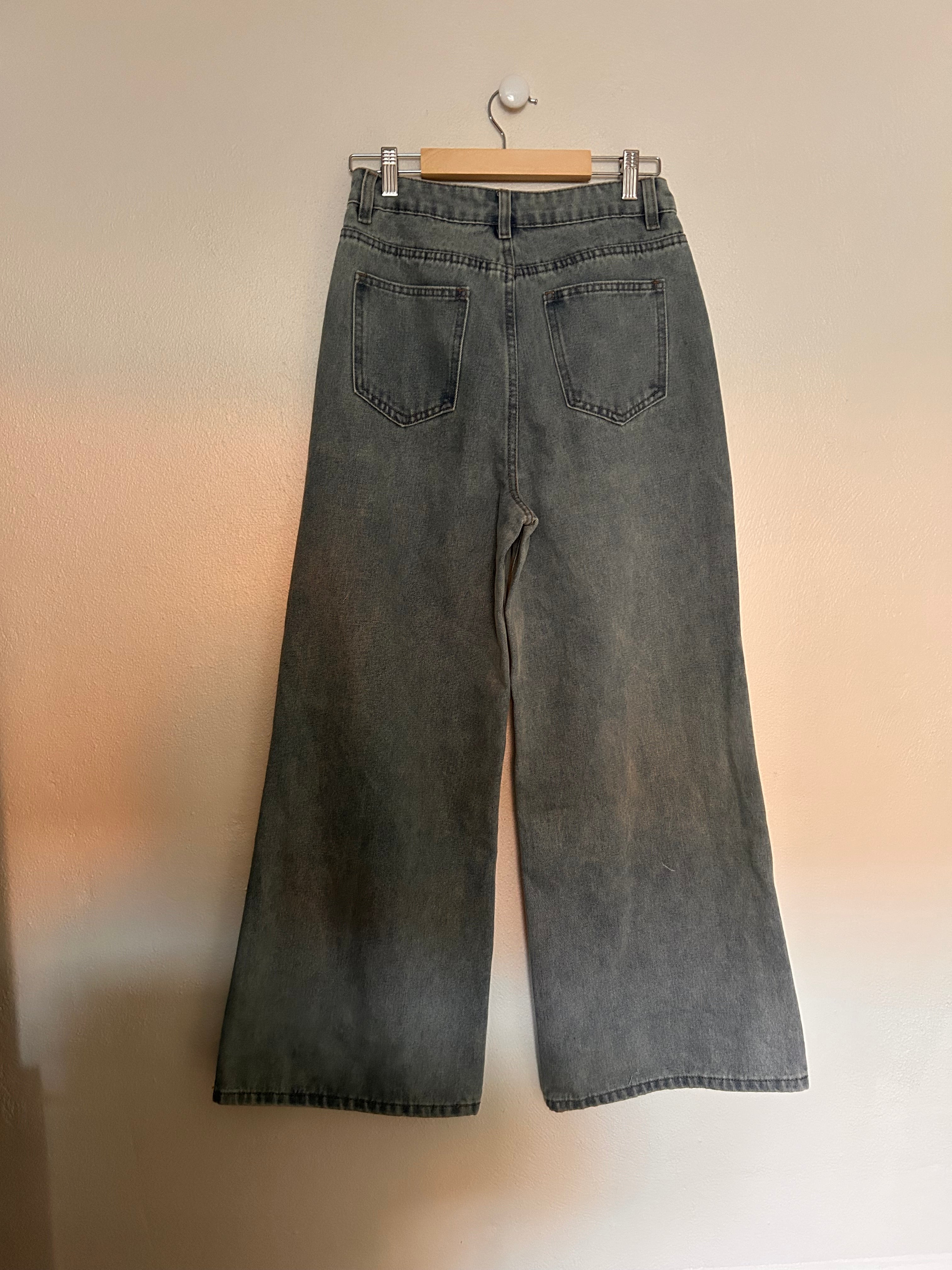 Loose fit jeans