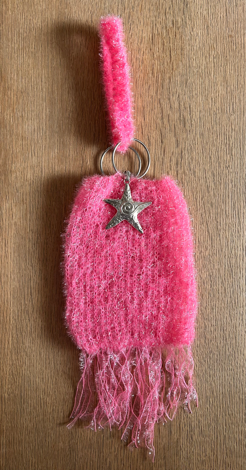 House of Lenschau pink glimmertaske med stjernevedhæng
