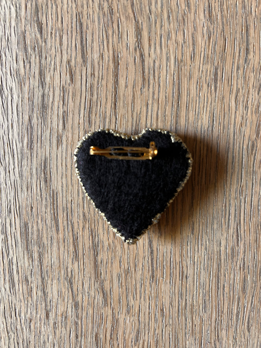 Moonchild Copenhagen broche, sort hjerte med øje, 5 cm