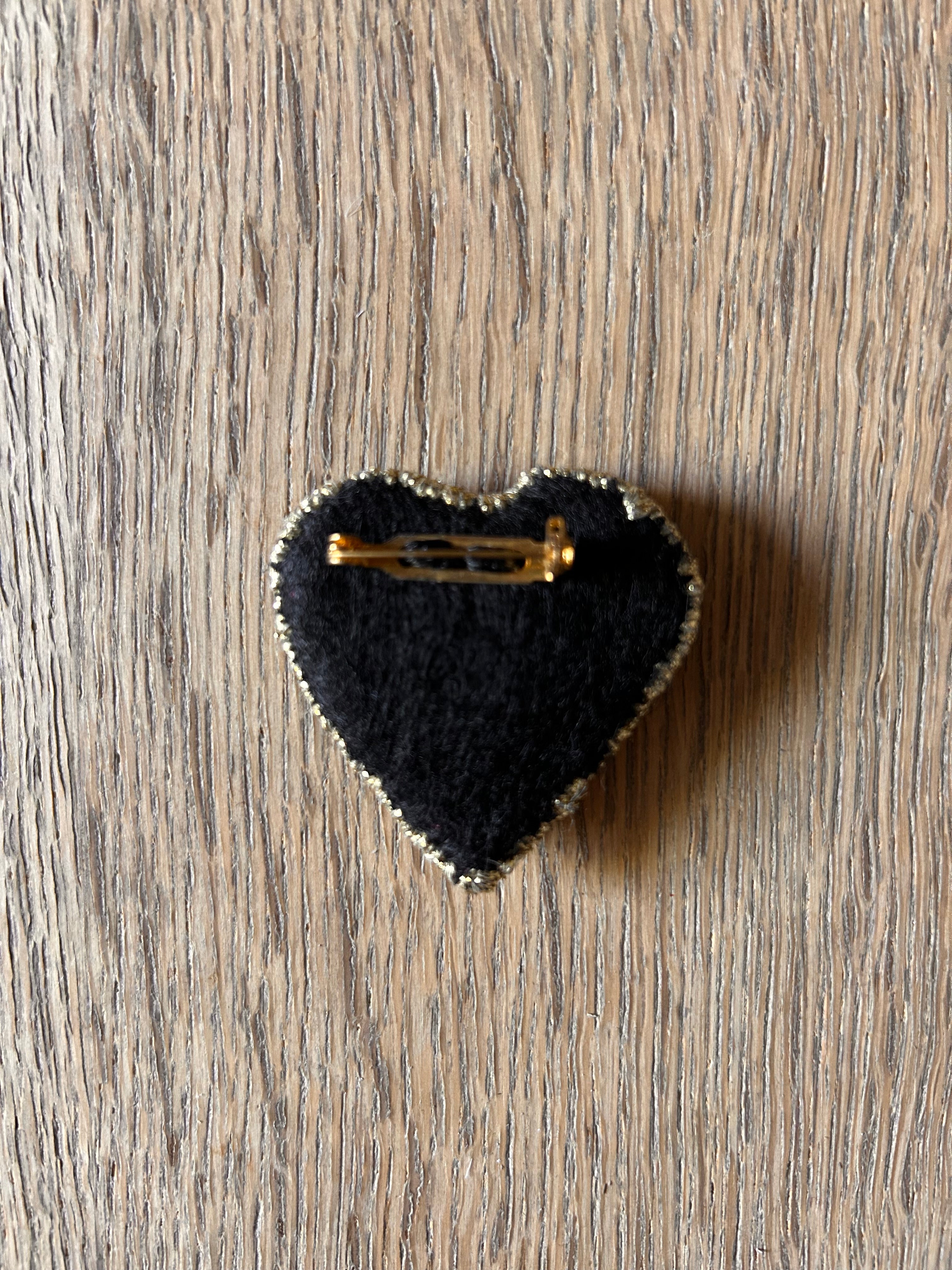 Moonchild Copenhagen broche, sort hjerte med øje, 5 cm