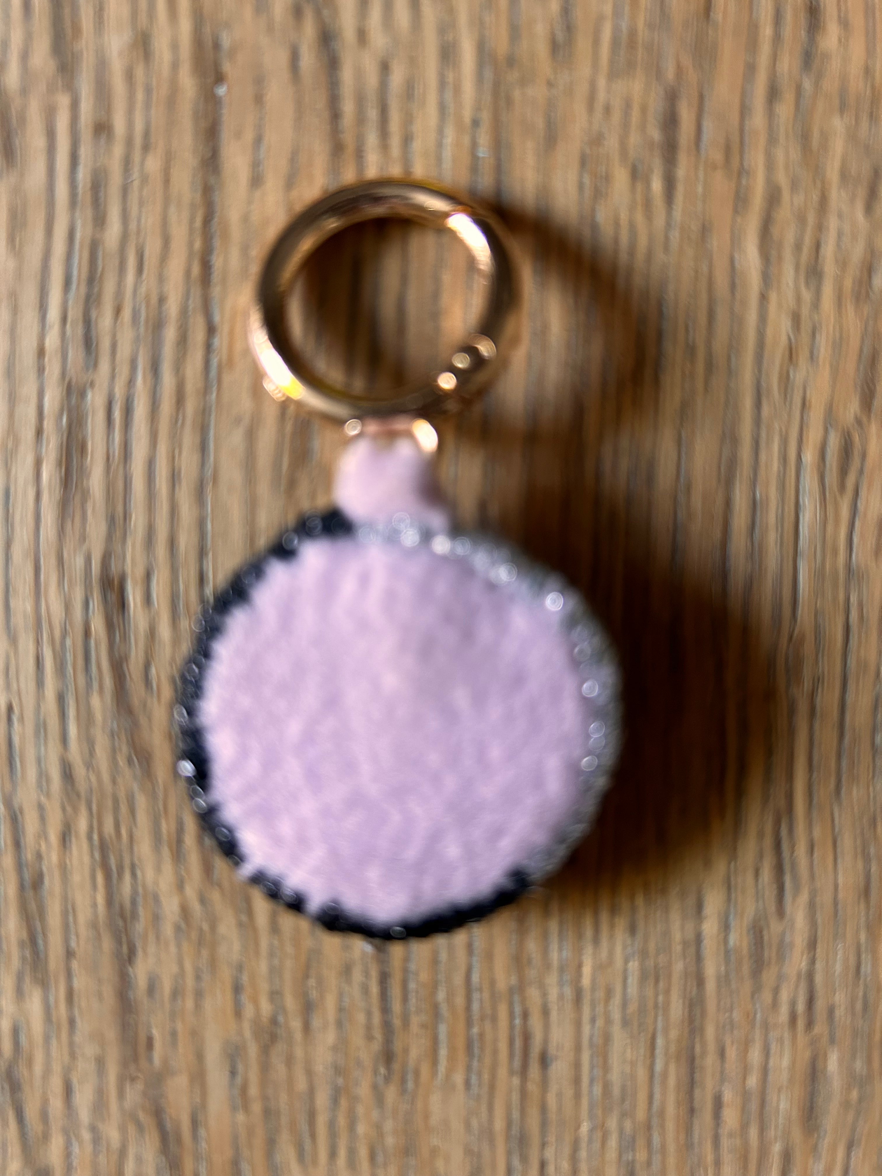 Moonchild Copenhagen nøglering, mini yin yang, 4 cm